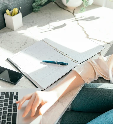 Rédaction d'une annonce Airbnb pour la mise en location d"un appartement parisien